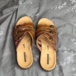Clark’s slip on